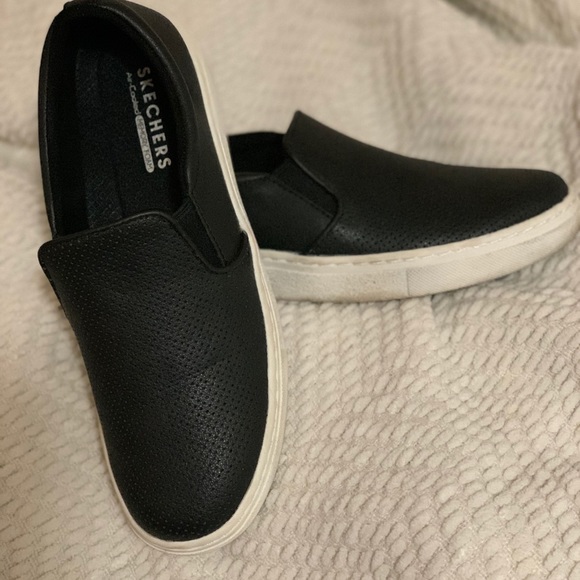 Skechers Air Cooled Memory Foam - Picture 4 of 4